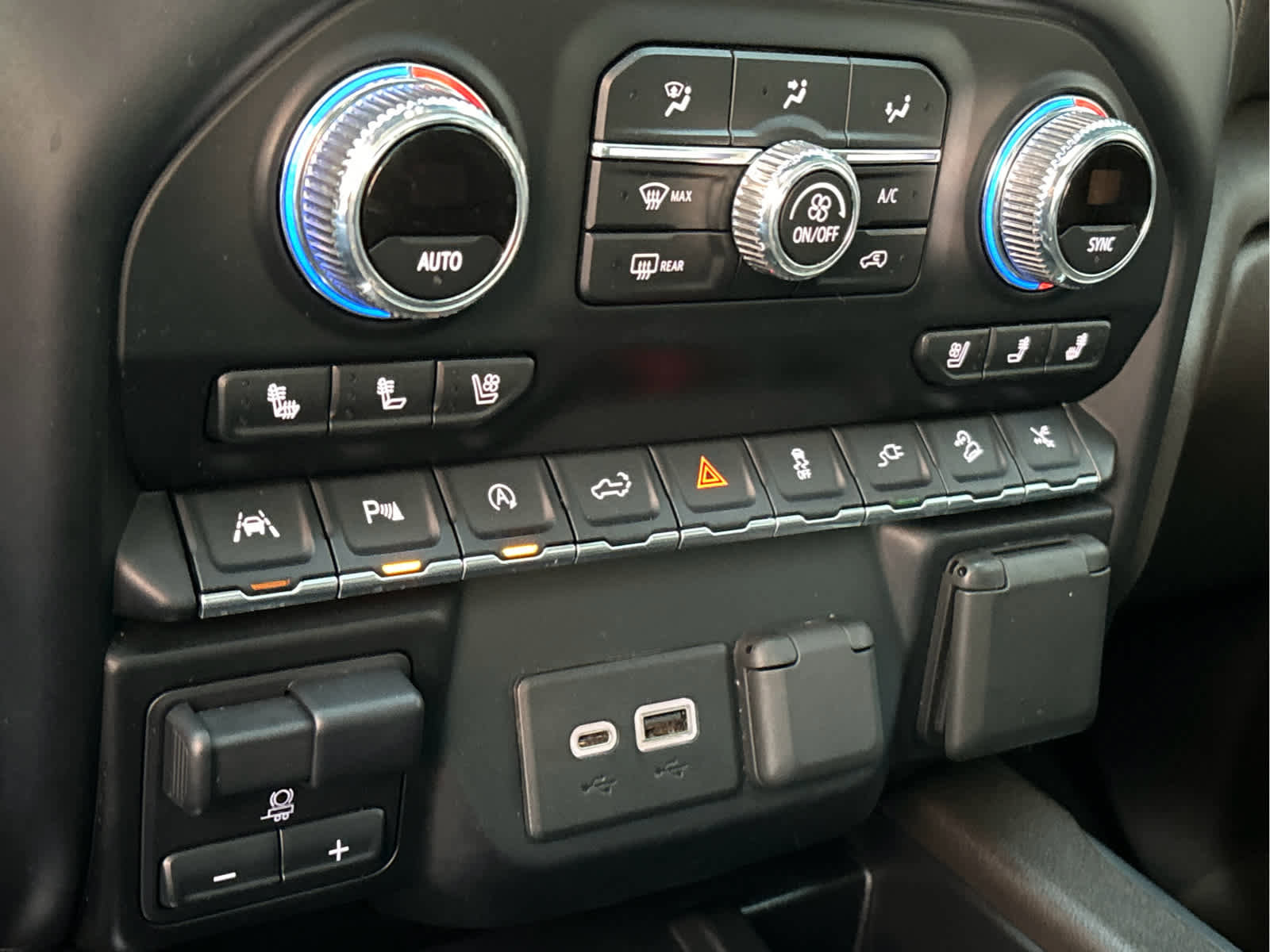 Used 2020 GMC Sierra 1500 Denali w/ Denali Ultimate Package image 16