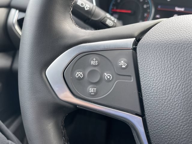 Used 2023 Chevrolet Traverse LT FWD image 35