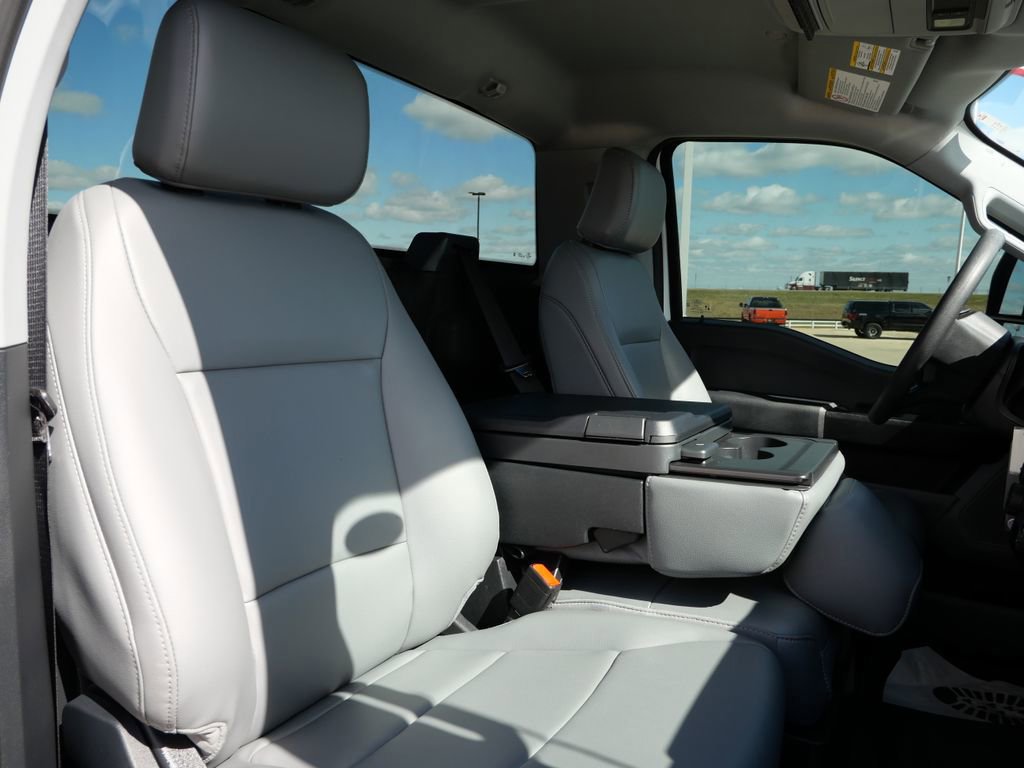 Certified 2025 Ford F250 XL w/ XL Driver Assist Package image 17
