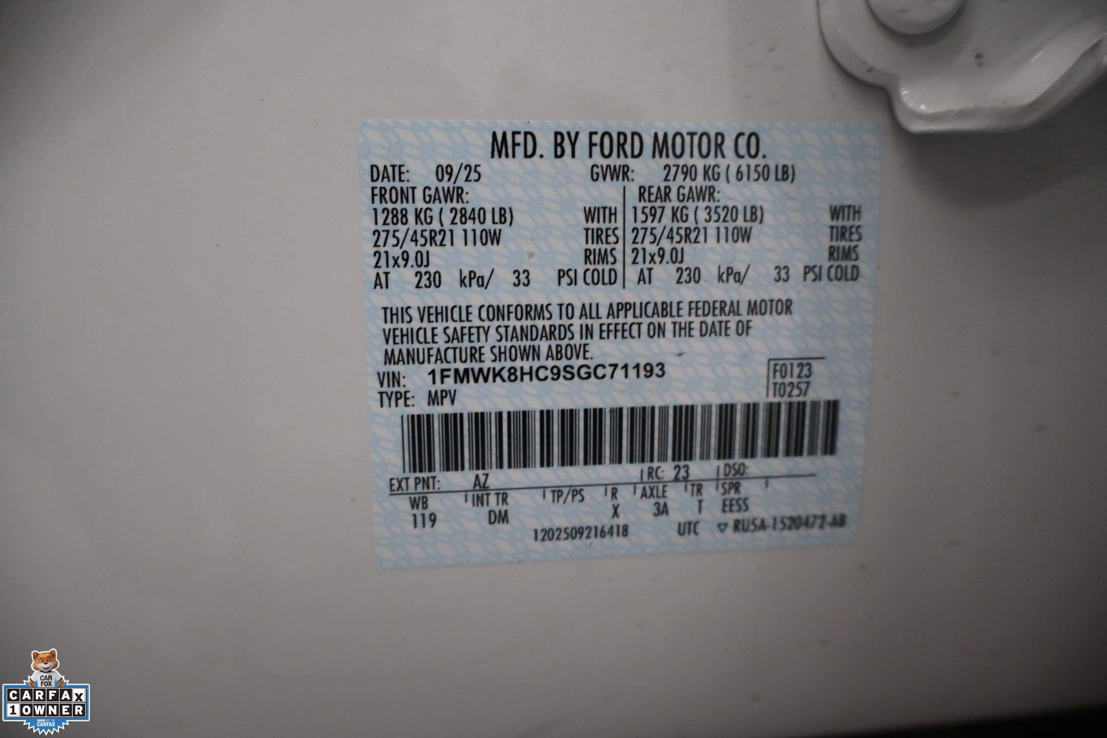 Certified 2025 Ford Explorer Platinum w/ Ultimate Package image 34