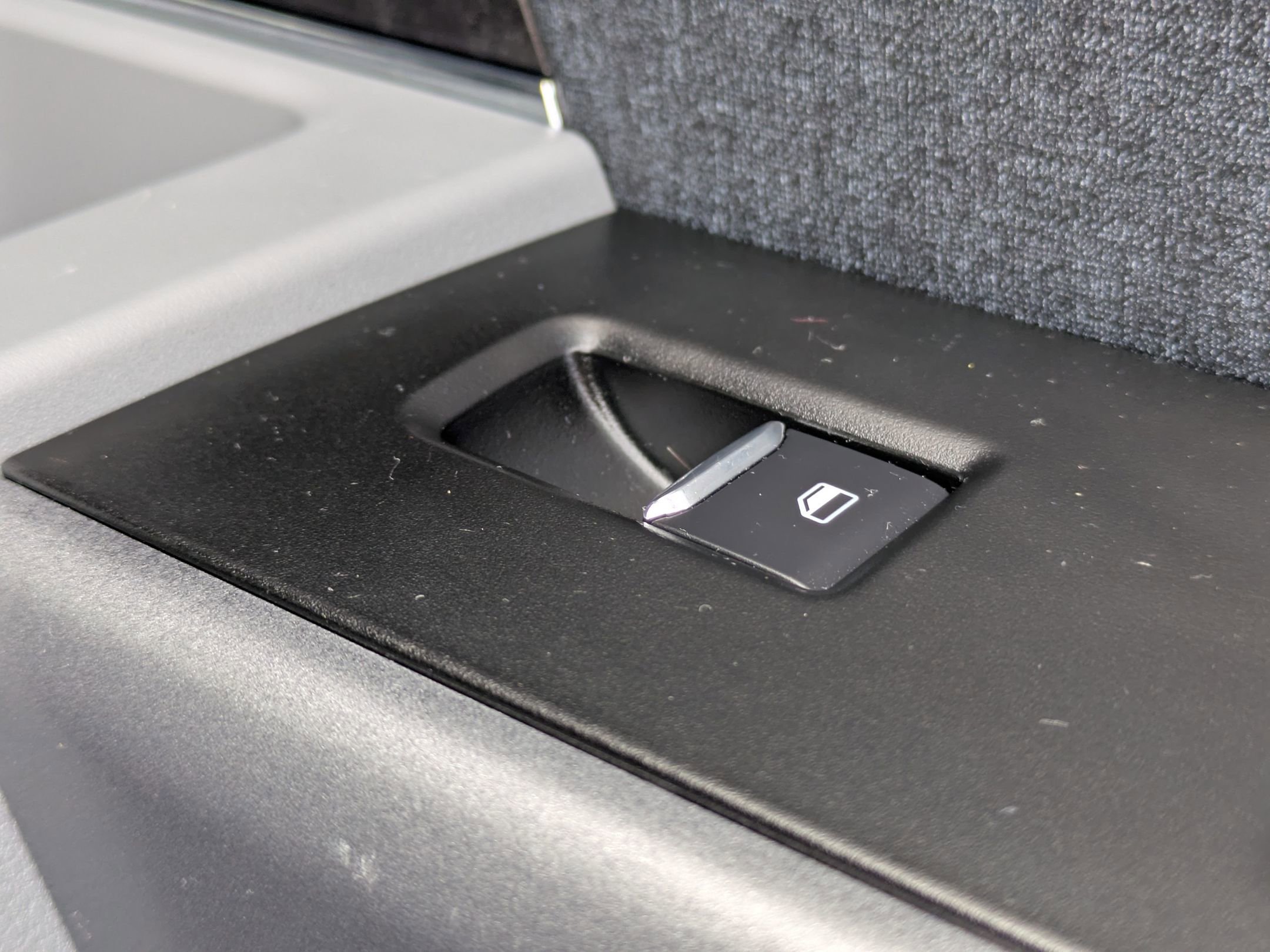 Certified 2023 Ford F150 Lightning XLT w/ Equipment Group 312A High image 33