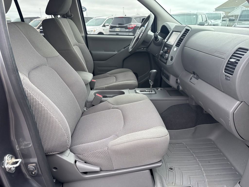 Used 2020 Nissan Frontier SV image 44