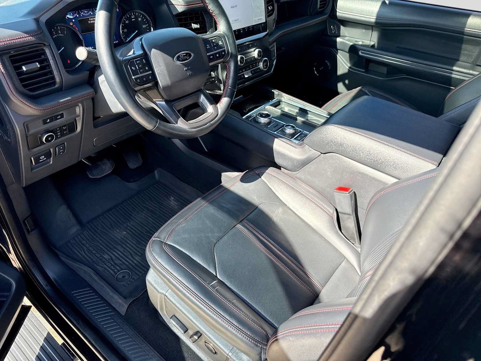 Certified 2023 Ford Expedition Limited AWD/4WD image 2