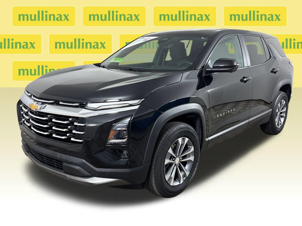Used 2025 Chevrolet Equinox LT w/ Safety and Technology Package FWD image 12