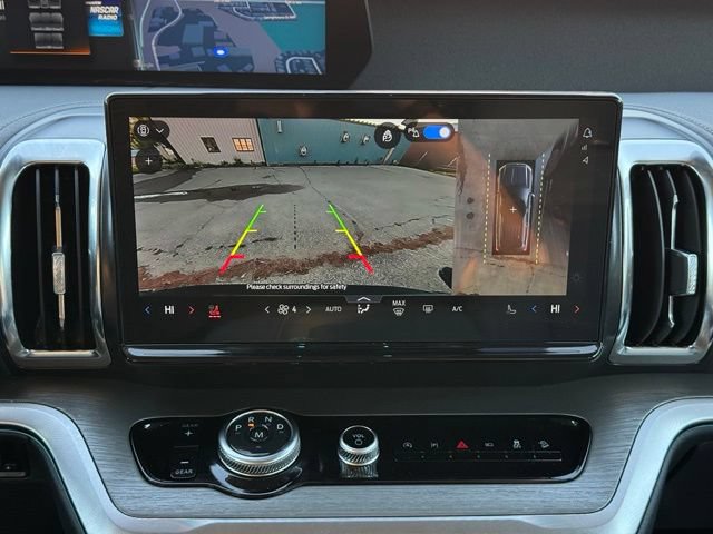 Certified 2025 Ford Expedition Max Platinum AWD/4WD image 4
