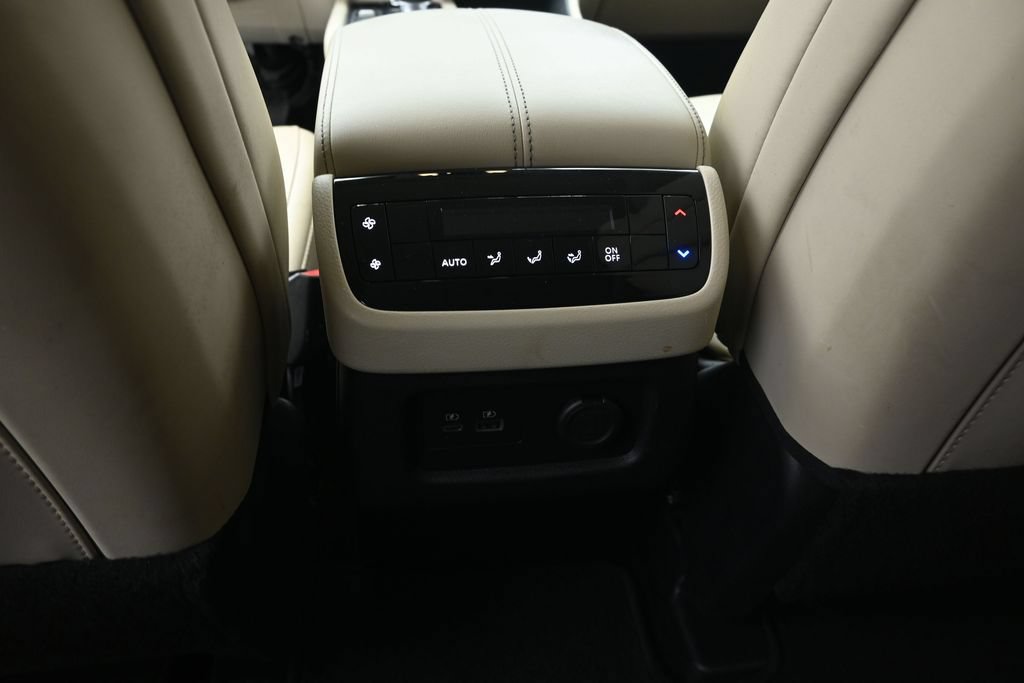 Used 2023 INFINITI QX60 Luxe w/ Performance Audio Package FWD image 19
