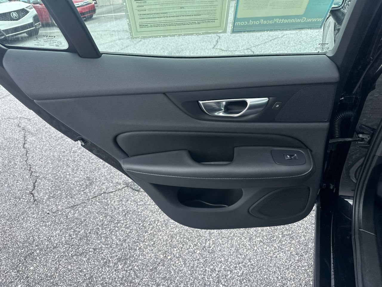 Used 2024 Volvo S60 B5 Plus FWD image 23