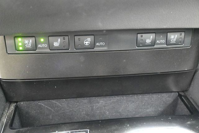 Used 2024 Lexus ES 350 w/ Premium Package FWD image 13