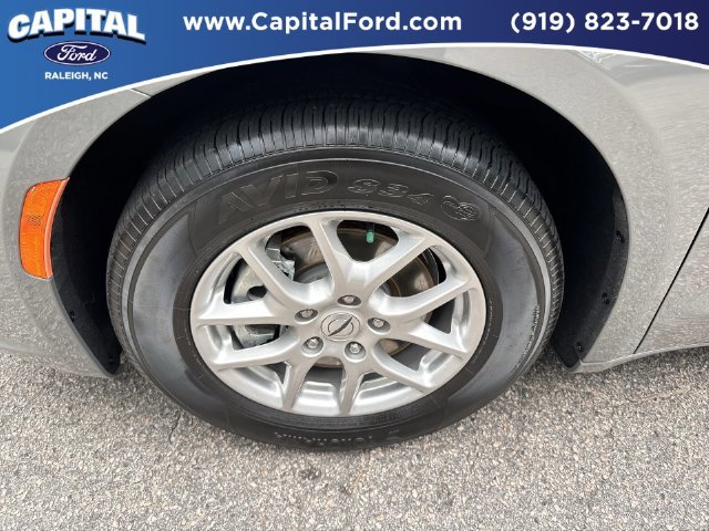 Used 2025 Chrysler Pacifica Select FWD image 13