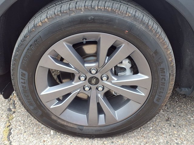 Certified 2023 Ford Explorer XLT w/ Equipment Group 202A AWD/4WD image 29