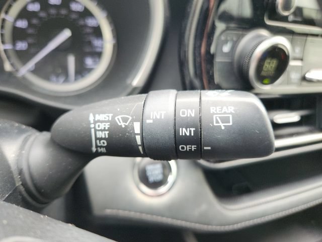 Used 2022 Toyota Highlander XSE FWD image 42