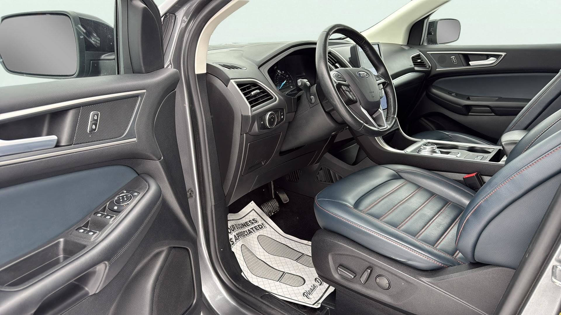Certified 2024 Ford Edge SEL w/ Sport Appearance Package image 23