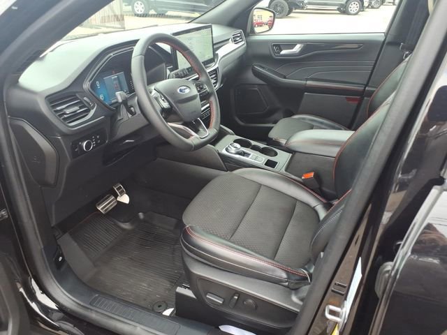 Certified 2023 Ford Escape ST-Line w/ Tech Pack #1 image 16