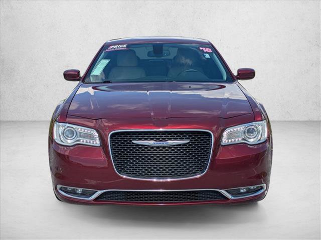 Used 2018 Chrysler 300 Touring L RWD image 2