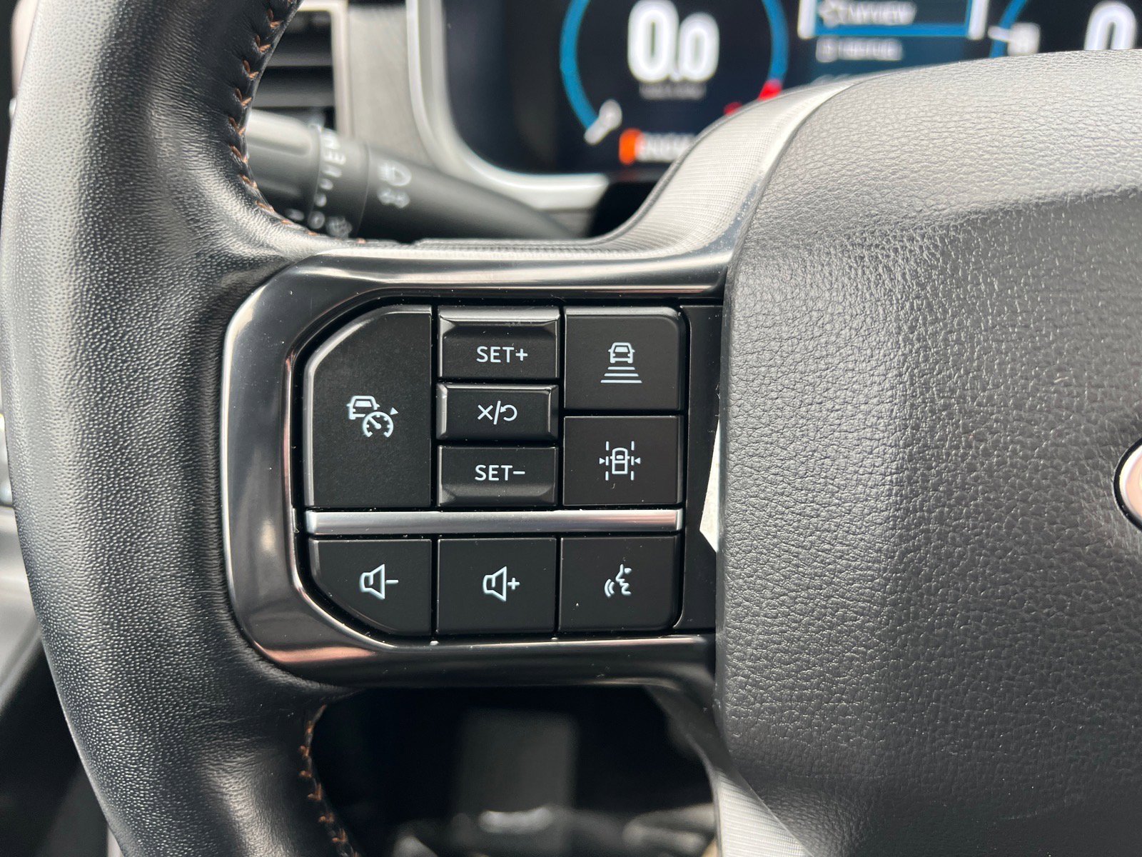 Certified 2022 Ford F150 Platinum w/ Equipment Group 701A High image 19