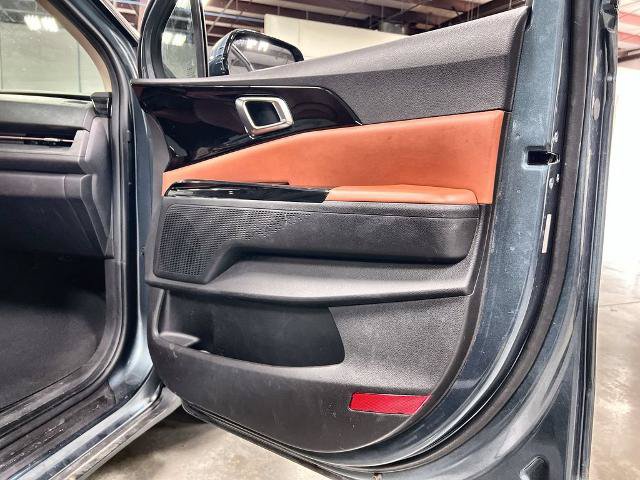 Used 2023 Kia Carnival SX FWD image 30