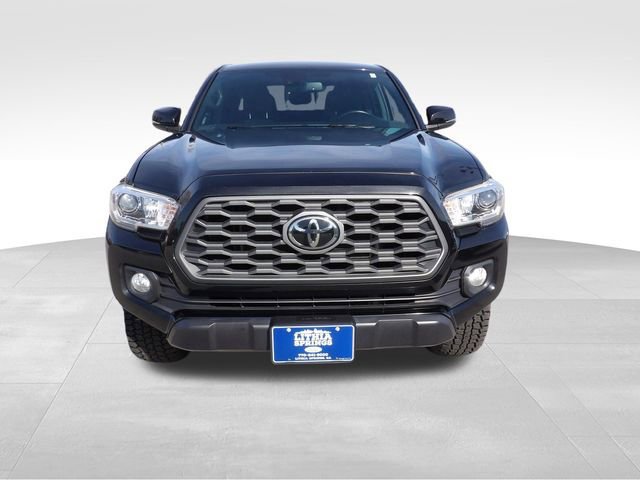 Used 2023 Toyota Tacoma TRD Off-Road w/ Technology Package AWD/4WD image 12