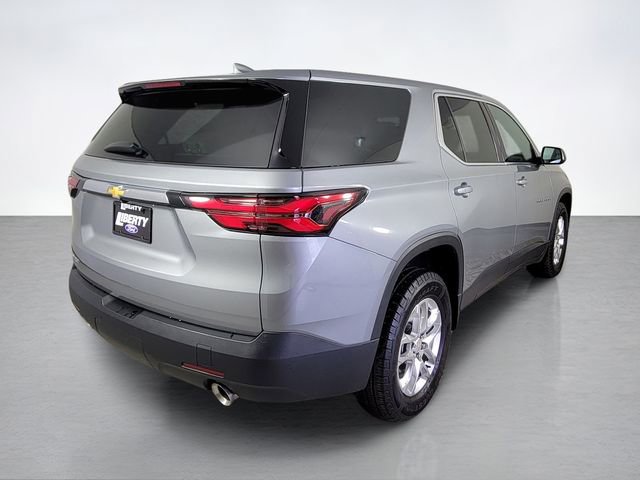 Used 2023 Chevrolet Traverse LS FWD image 3