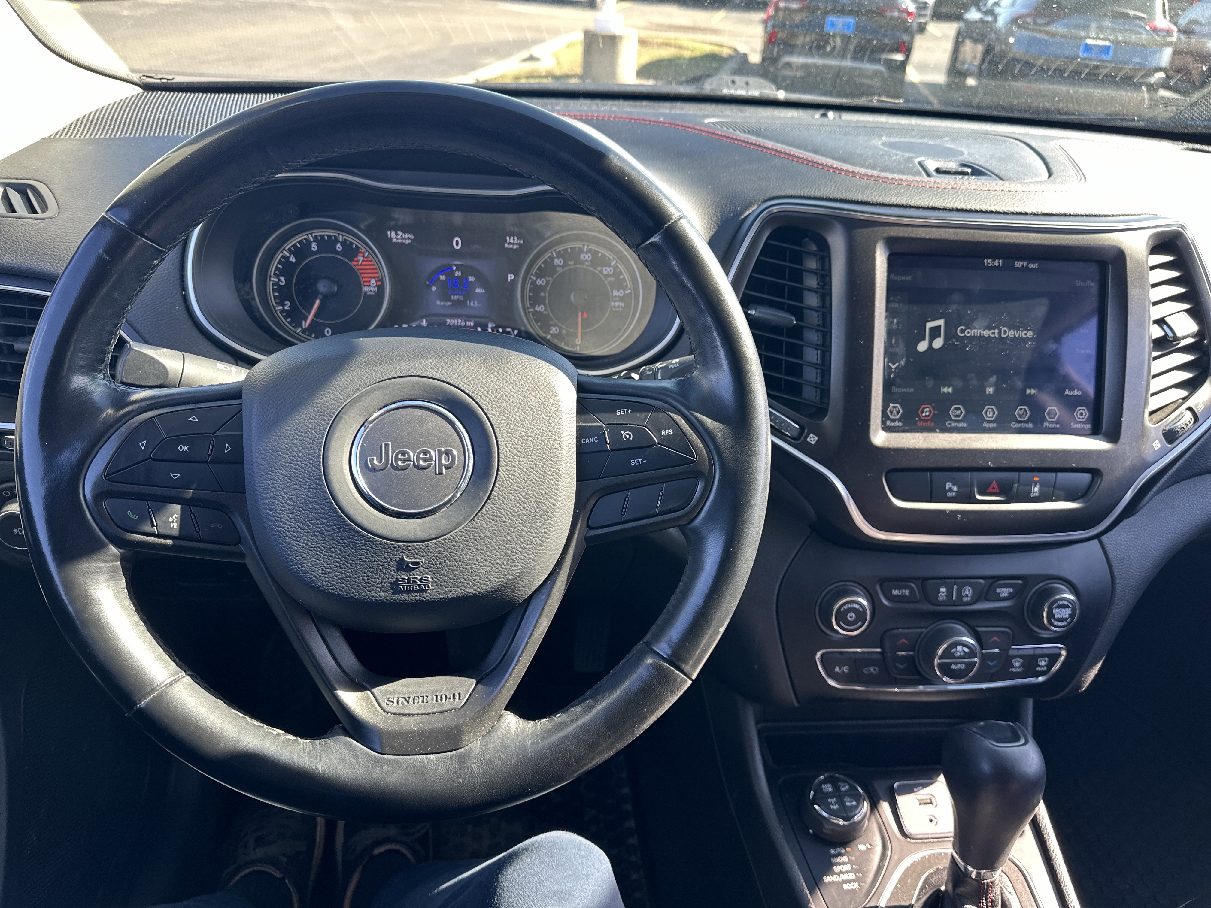 Used 2021 Jeep Cherokee Trailhawk w/ Comfort/Convenience Group image 16