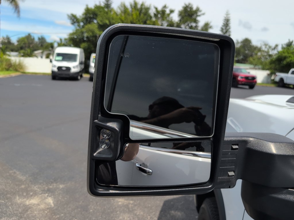 Used 2024 Chevrolet Silverado 3500 LTZ w/ LTZ Plus Package AWD/4WD image 7
