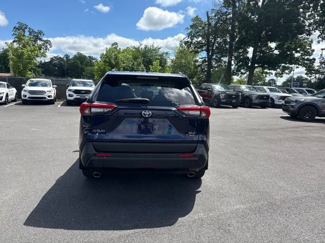 Used 2021 Toyota RAV4 XLE Premium AWD/4WD image 8
