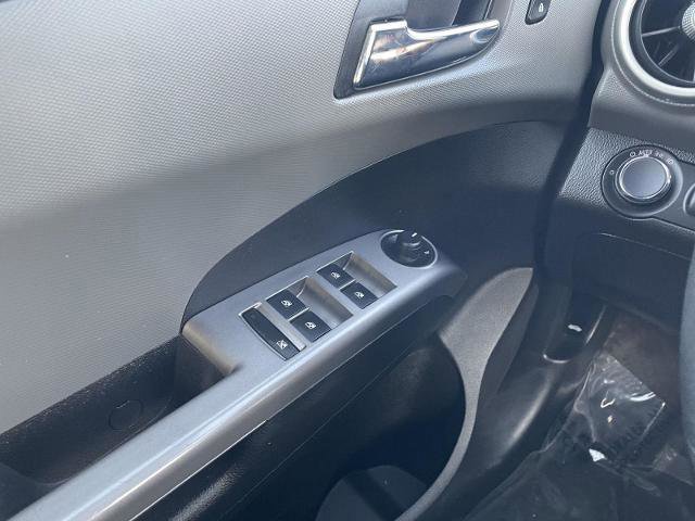 Used 2018 Chevrolet Sonic Premier image 28