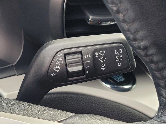 Certified 2023 Ford Explorer XLT w/ Equipment Group 202A image 33