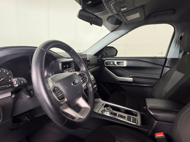 Certified 2022 Ford Explorer XLT RWD image 17