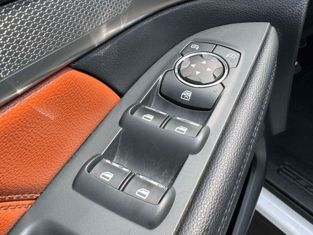 Certified 2019 Ford Explorer XLT w/ Equipment Group 202A AWD/4WD image 19