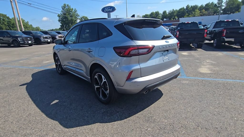 Certified 2023 Ford Escape ST-Line Select w/ Tech Pack #2 AWD/4WD image 17