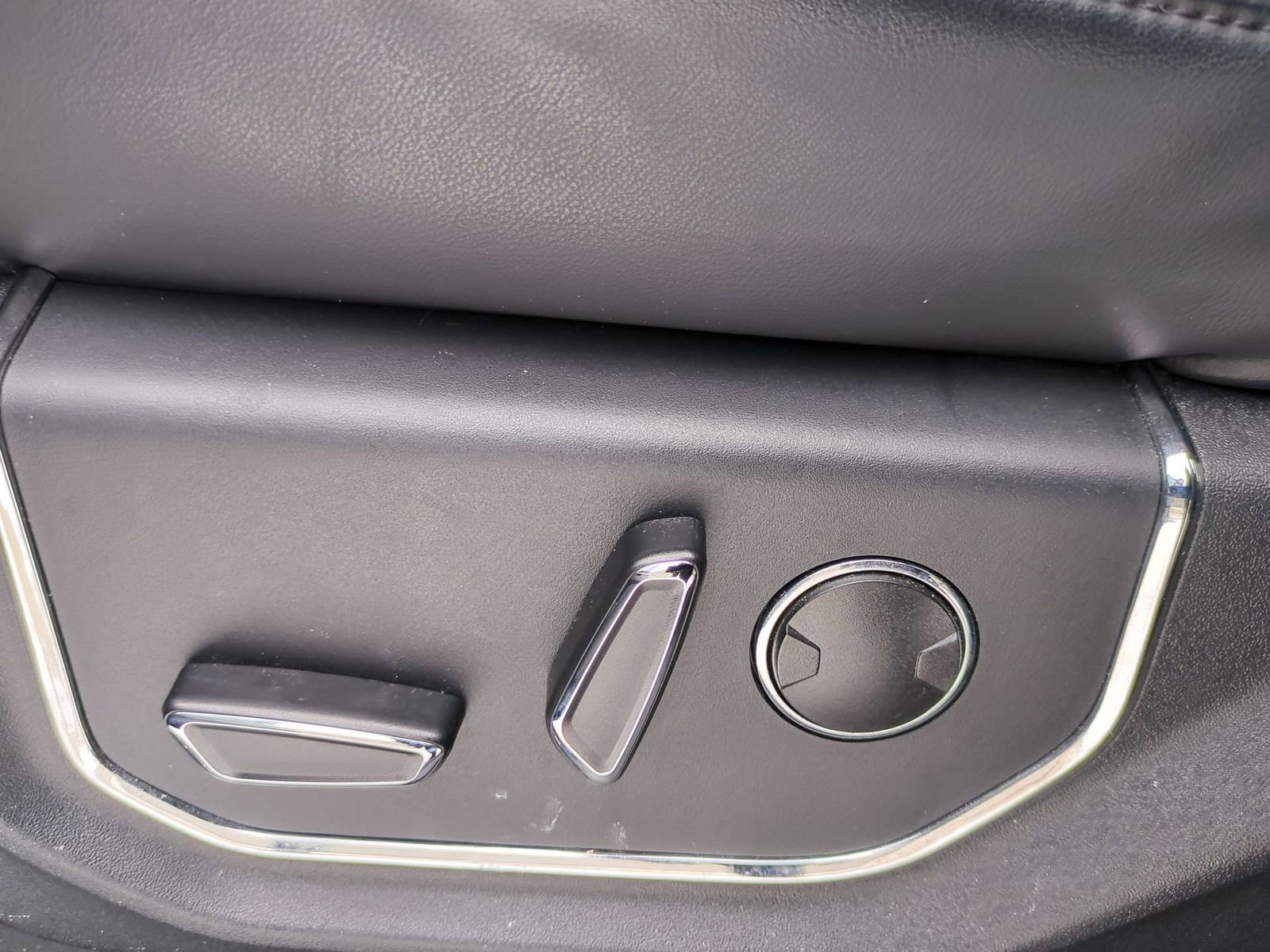 Certified 2023 Ford Expedition Max Platinum image 22