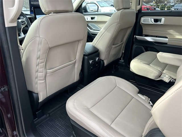 Certified 2022 Ford Explorer Limited w/ Limited Technology Package image 18