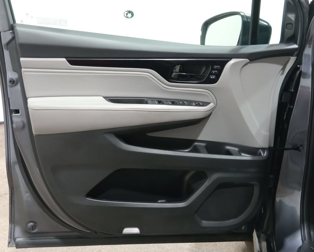 Used 2024 Honda Odyssey Touring image 18
