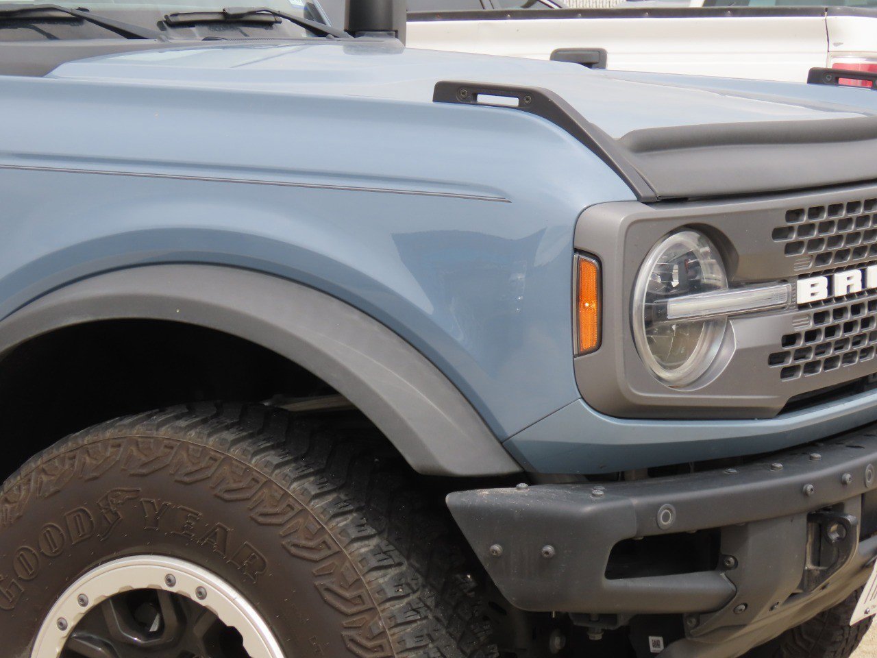 Certified 2023 Ford Bronco Badlands w/ Sasquatch Package AWD/4WD image 5