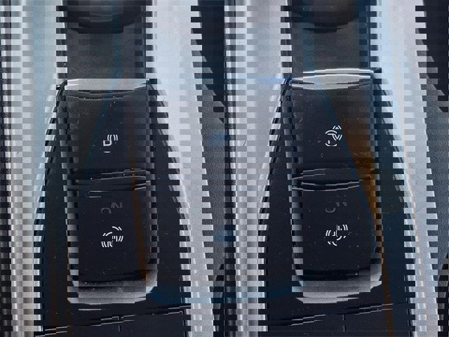 Certified 2020 Ford Explorer XLT w/ Class III Trailer Tow Package image 18