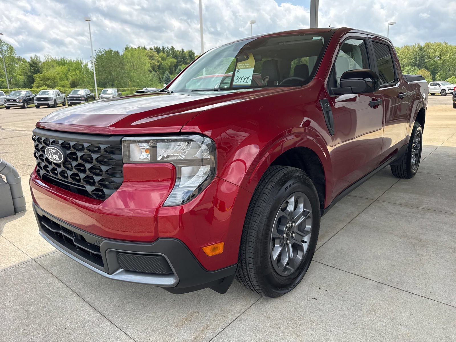 Certified 2025 Ford Maverick XLT w/ XLT Luxury Package FWD image 3