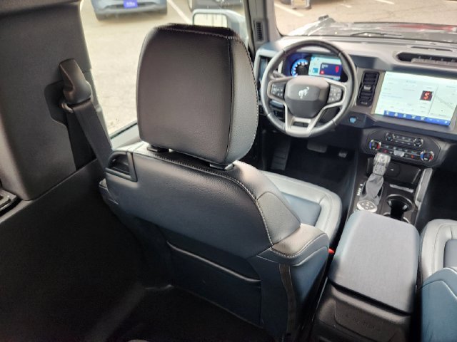 Certified 2023 Ford Bronco Outer Banks w/ Sasquatch Package AWD/4WD image 12