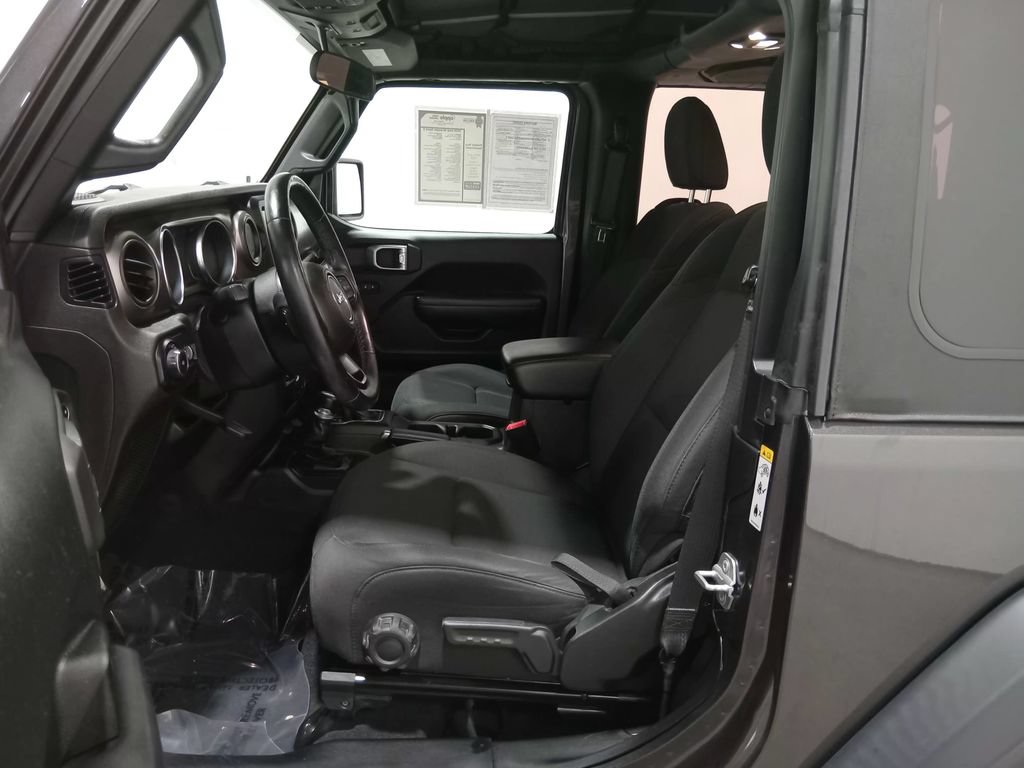 Used 2020 Jeep Wrangler Sport AWD/4WD image 15