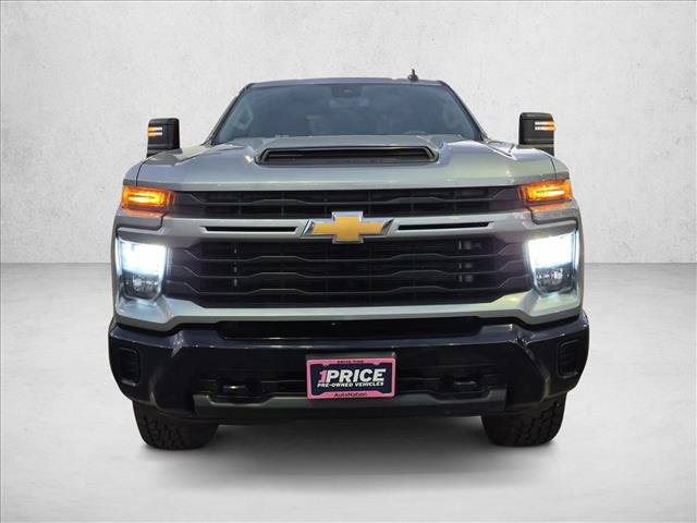 Used 2024 Chevrolet Silverado 2500 Custom w/ Custom Value Package AWD/4WD image 2