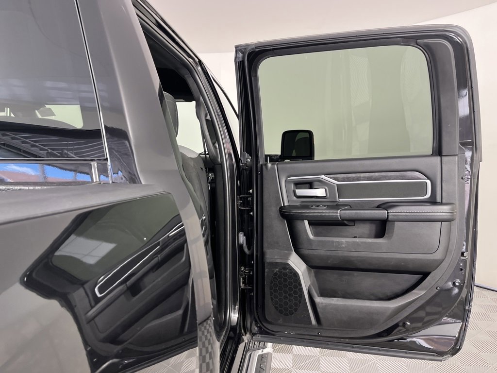 Used 2024 RAM 2500 Big Horn image 29