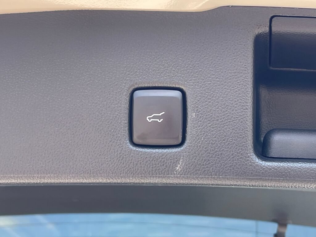 Certified 2023 Ford Escape ST-Line Elite w/ Premium Technology Package AWD/4WD image 25