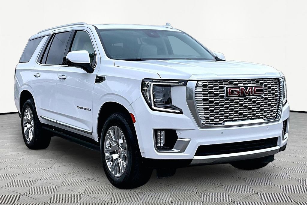 Used 2024 GMC Yukon Denali w/ Advanced Technology Package AWD/4WD image 12