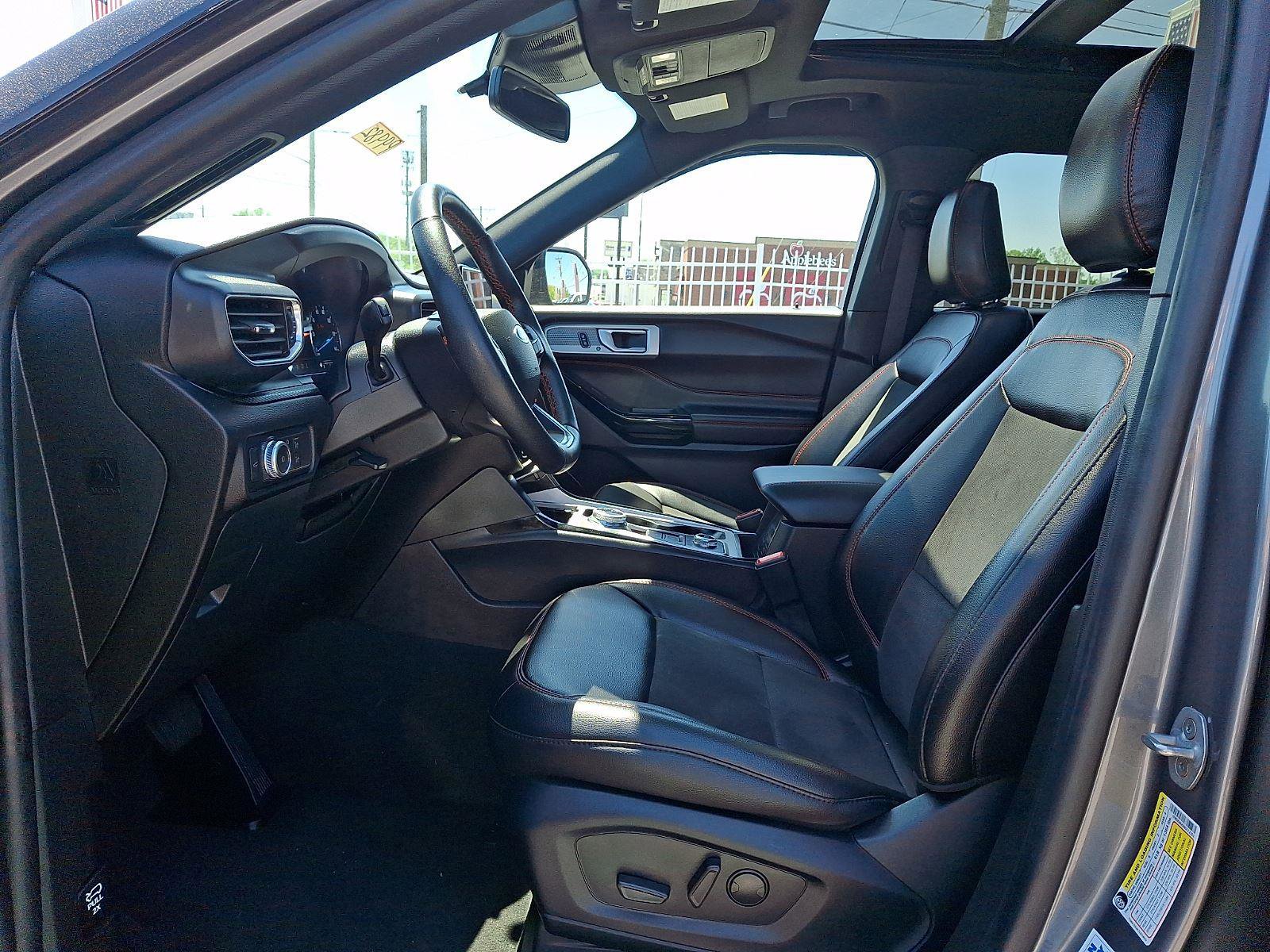 Certified 2022 Ford Explorer ST-Line w/ Class IV Trailer Tow Package AWD/4WD image 10