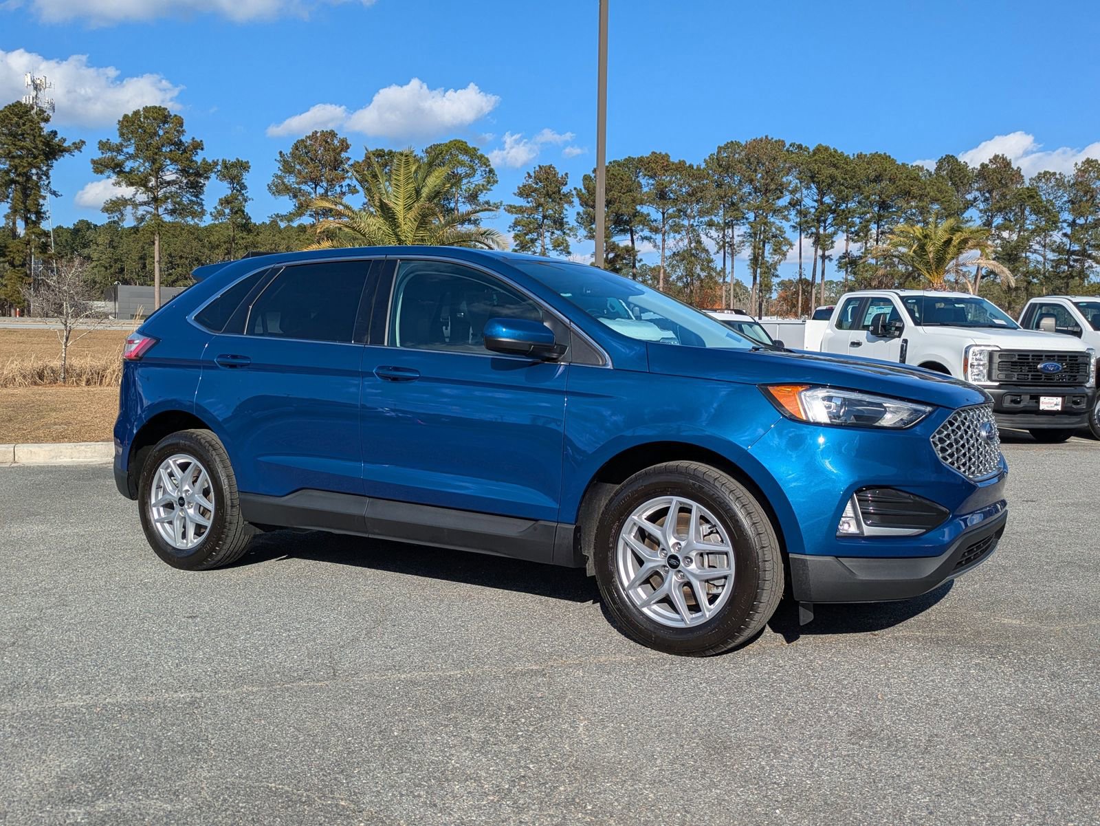 Certified 2024 Ford Edge SEL w/ Convenience Package image 3