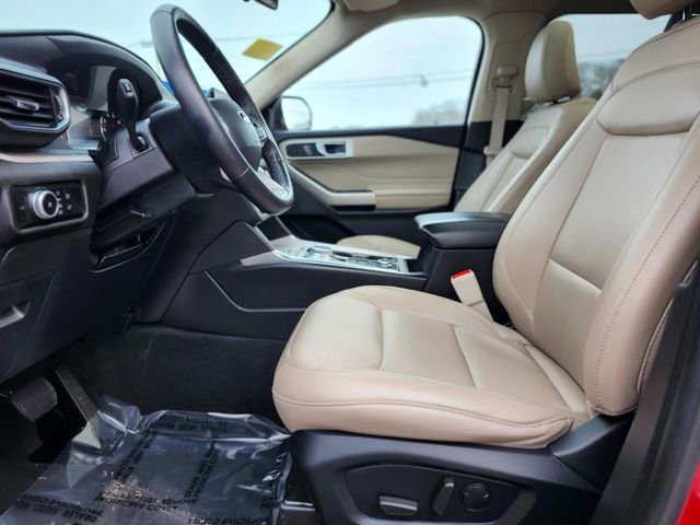 Certified 2022 Ford Explorer XLT w/ Equipment Group 202A image 20