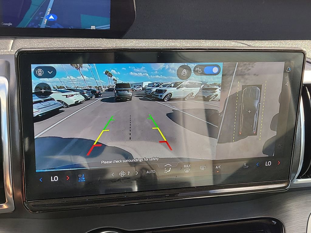 Certified 2025 Ford Expedition Platinum image 25