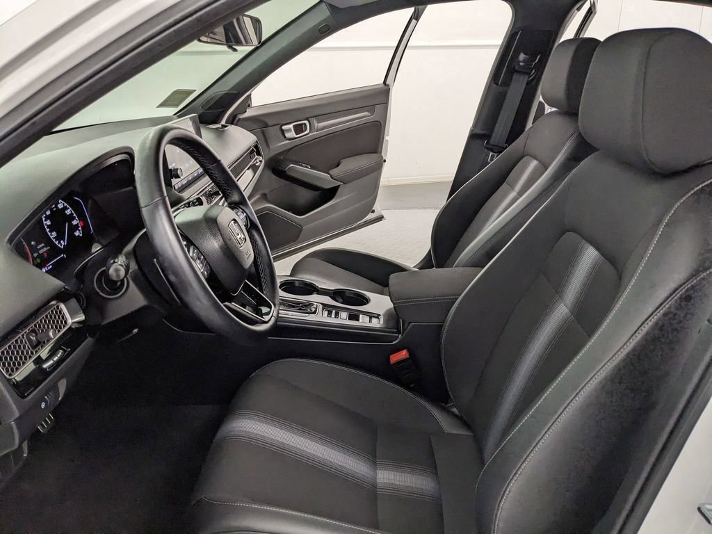Used 2025 Honda Civic Sport image 16