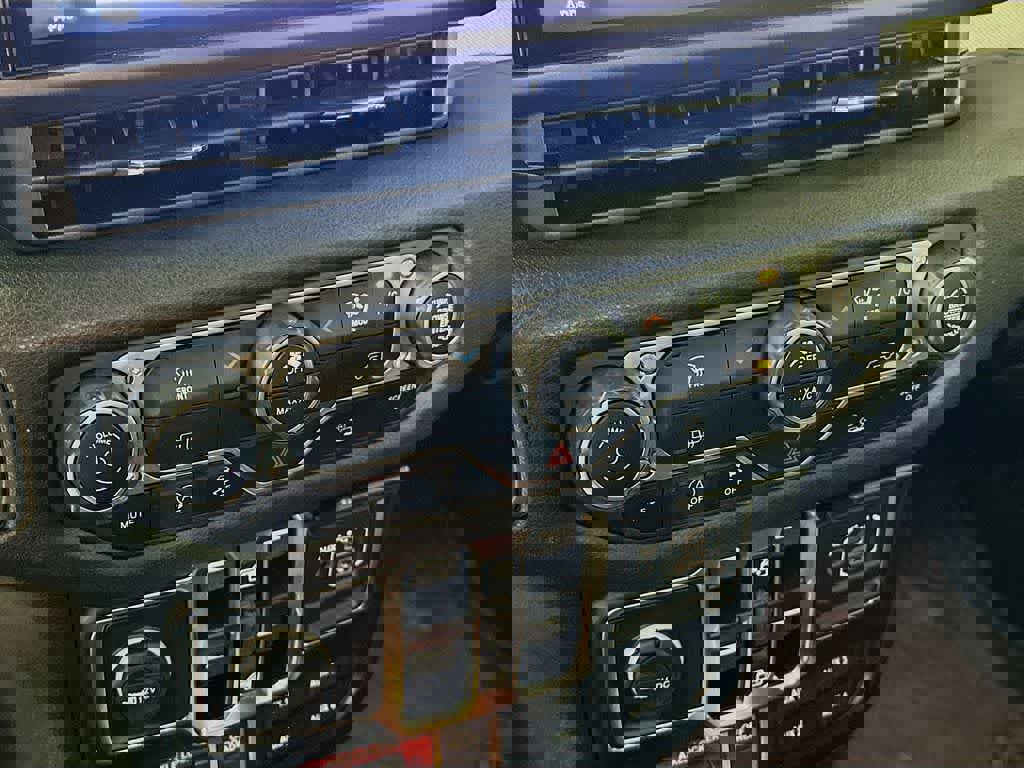 Used 2024 Jeep Wrangler Willys image 21