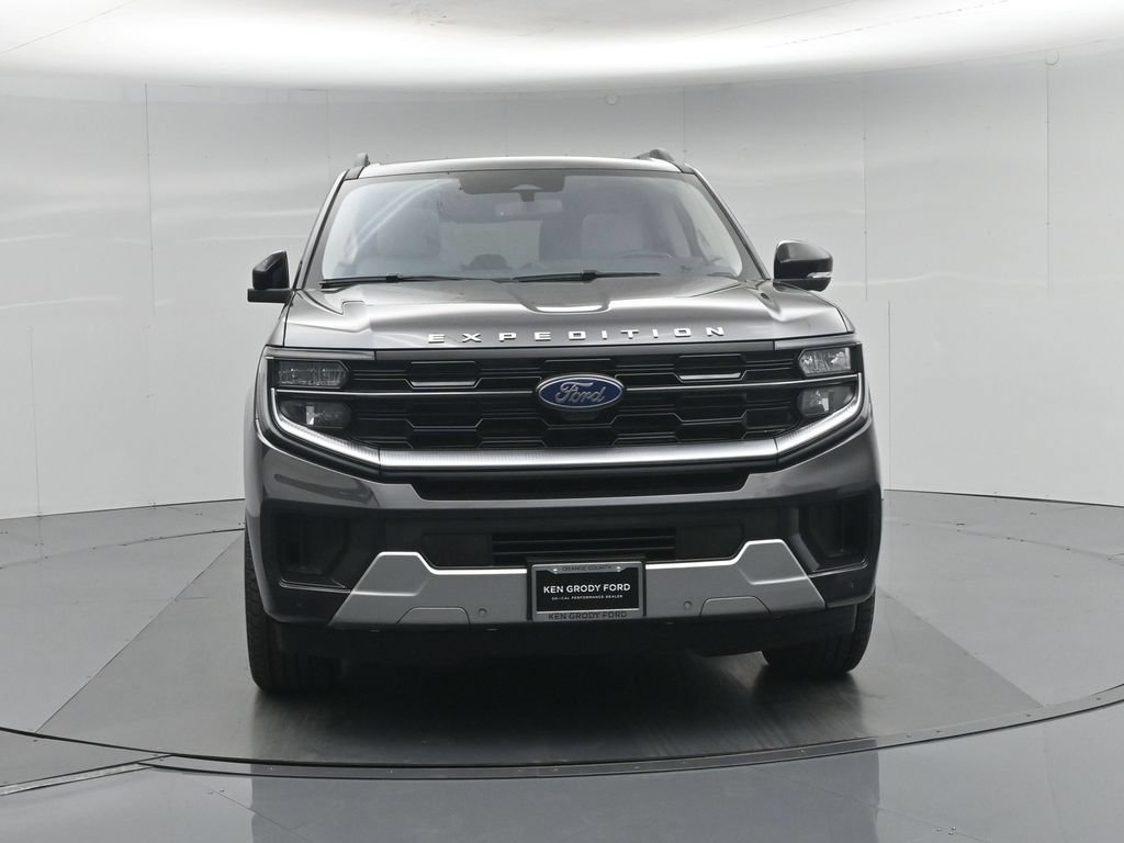 Certified 2025 Ford Expedition Max Platinum w/ Driver's Package AWD/4WD image 31