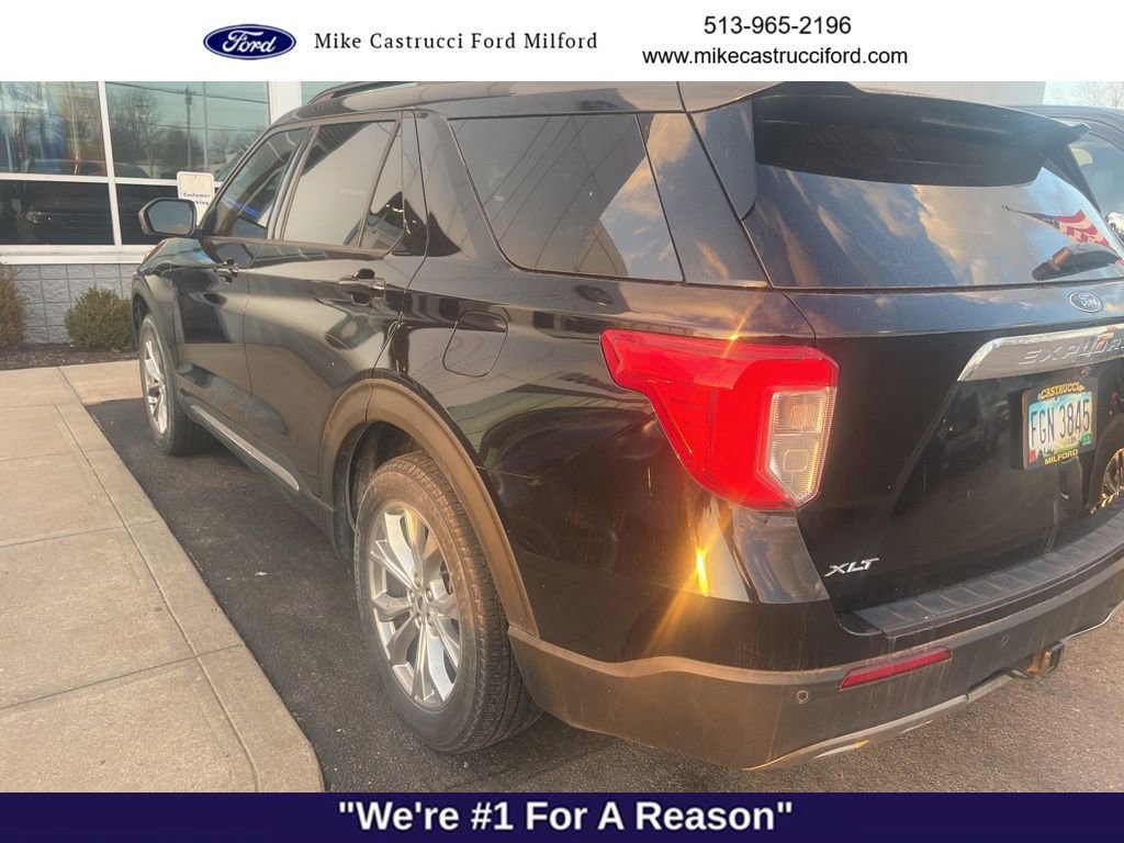 Certified 2021 Ford Explorer XLT w/ Equipment Group 202A image 7